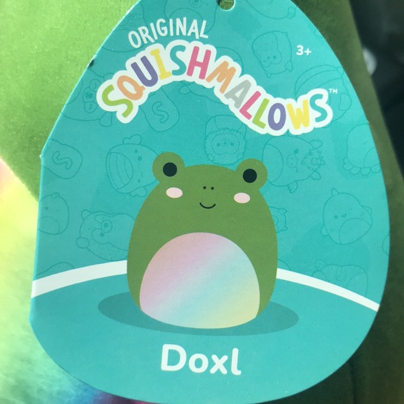 Doxl the rainbow frog squishmallow - Picture 4 of 5
